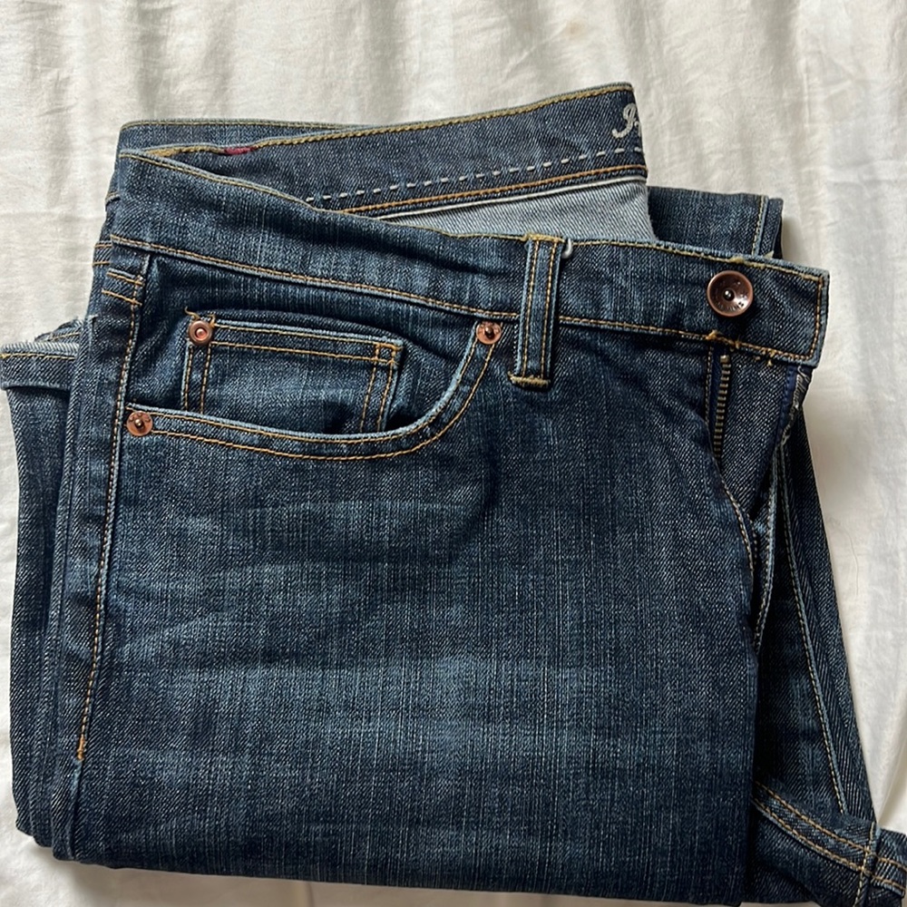 Indigo Palms (Tommy Bahama) straight leg dark wash jeans. Size 12/31